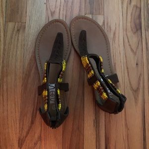 Small healed beaded sandal